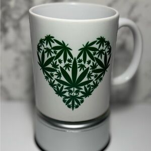 Heart Leaf Design Mug